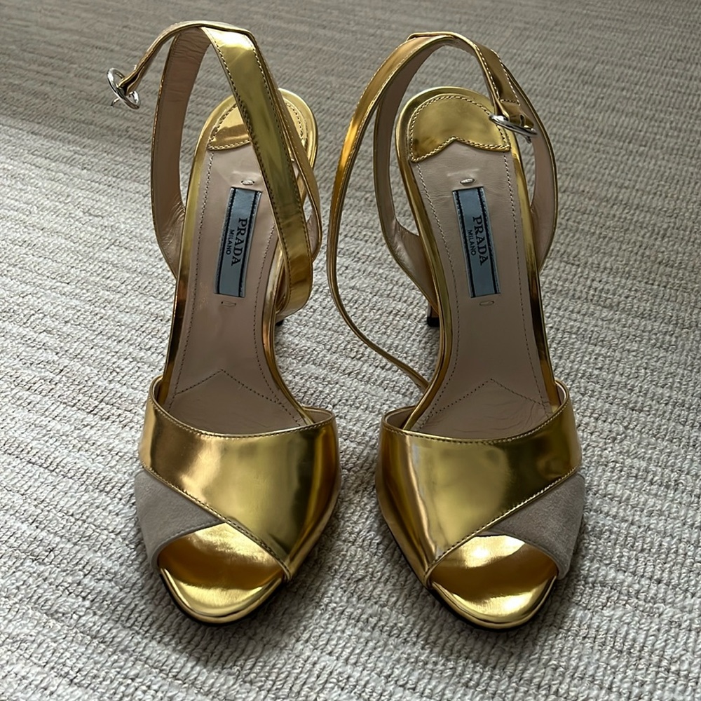 Prada Leather Sandals. Like new. Wrap-Around Straps & Buckle Closure at Ankles